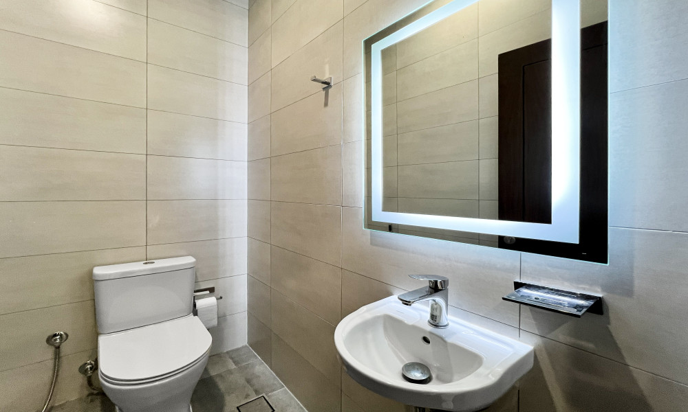 1BHK APARTMENT FOR SALE | FF | PRIME LOCATION - Image 5