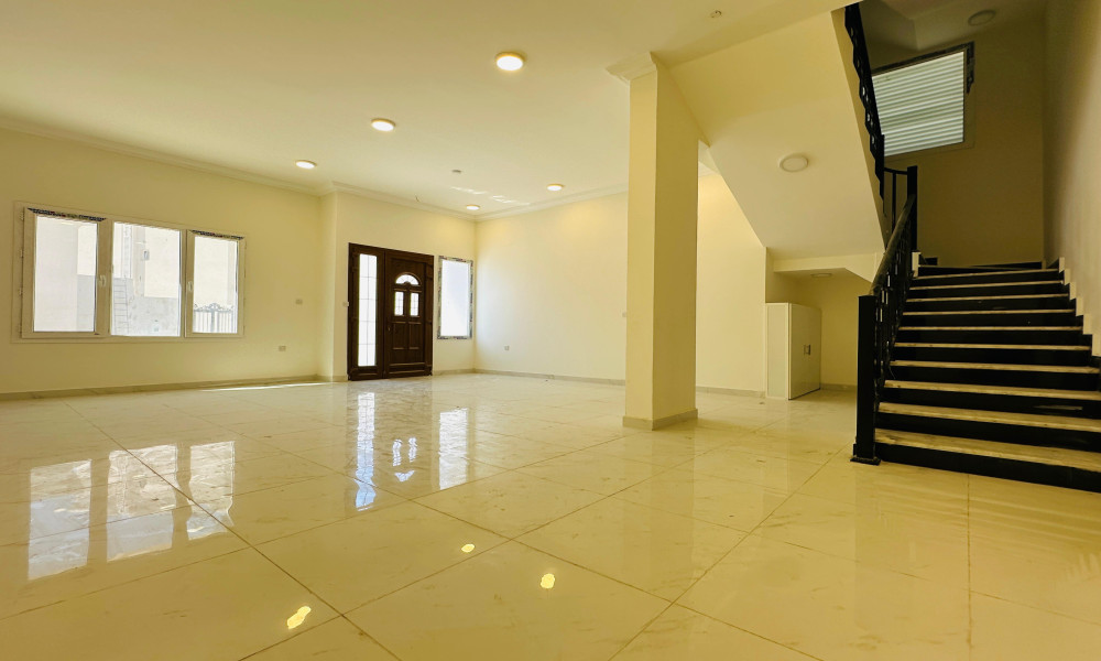 7 Bed compound Villa at Markhiya - Image 7