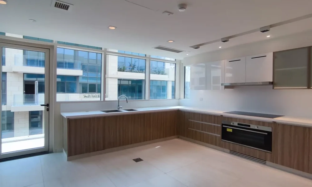 Brand New luxurious 2BHK+M | Partial Sea View | SF - Image 6