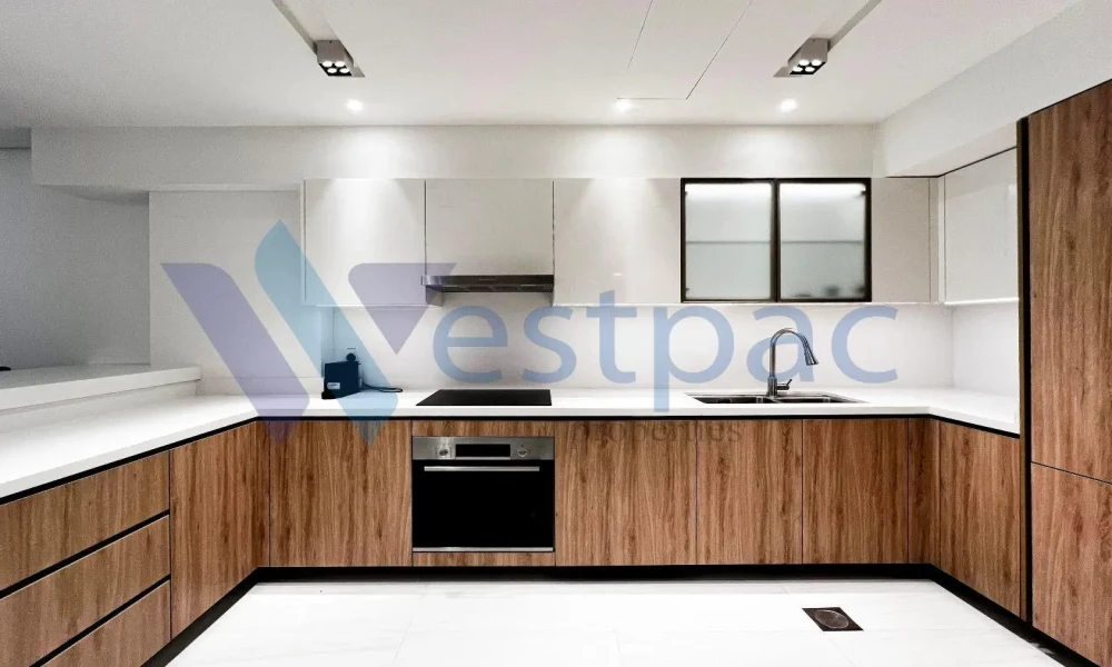 BRIGHT 1 BHK APARTMENT FOR RENT | FF | BALCONY - Image 5