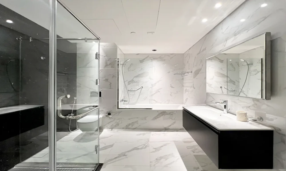 BRIGHT1 BHK FOR SALE | FF | BALCONY | SEA VIEW small 2