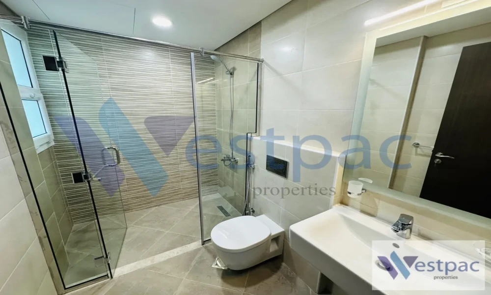 Luxurious 2 BHK in a Prime Location at The Pearl - Image 7