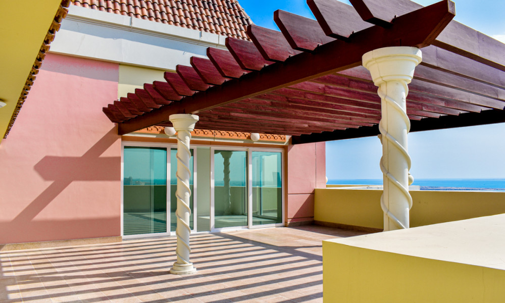 Luxurious Penthouse 4 BHK with - Image 6