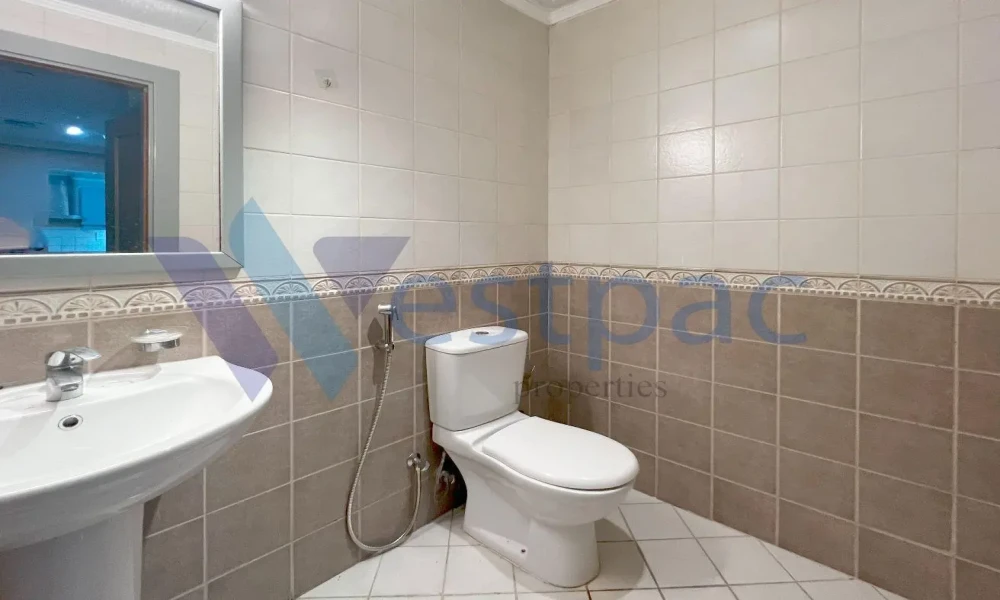 MODERN 1 BHK APARTMENT FOR RENT | FF | BALCONY - Image 5