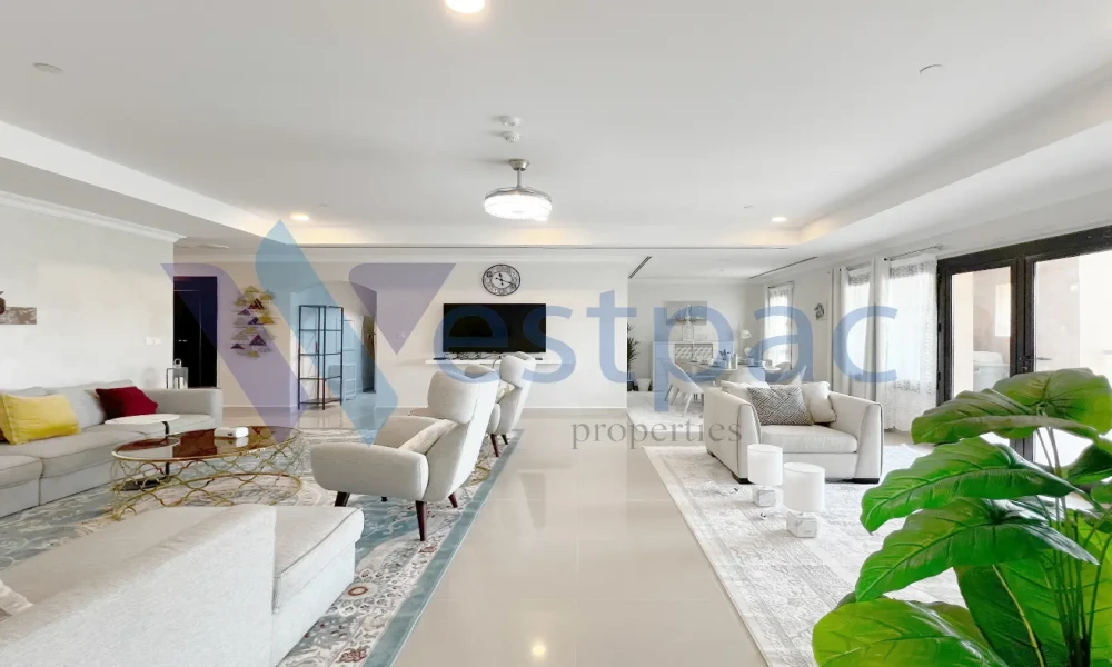 MODERN 2 BHK APARTMENT | FF | BALCONY | SEA VIEW