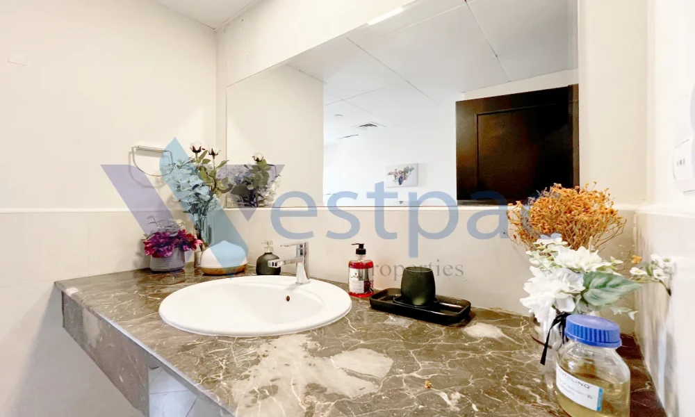 MODERN 2 BHK APARTMENT | FF | BALCONY | SEA VIEW - Image 5