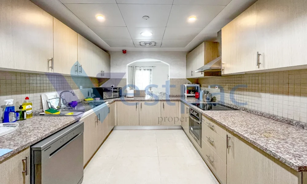 MODERN 2 BHK APARTMENT | FF | BALCONY | SEA VIEW - Image 7