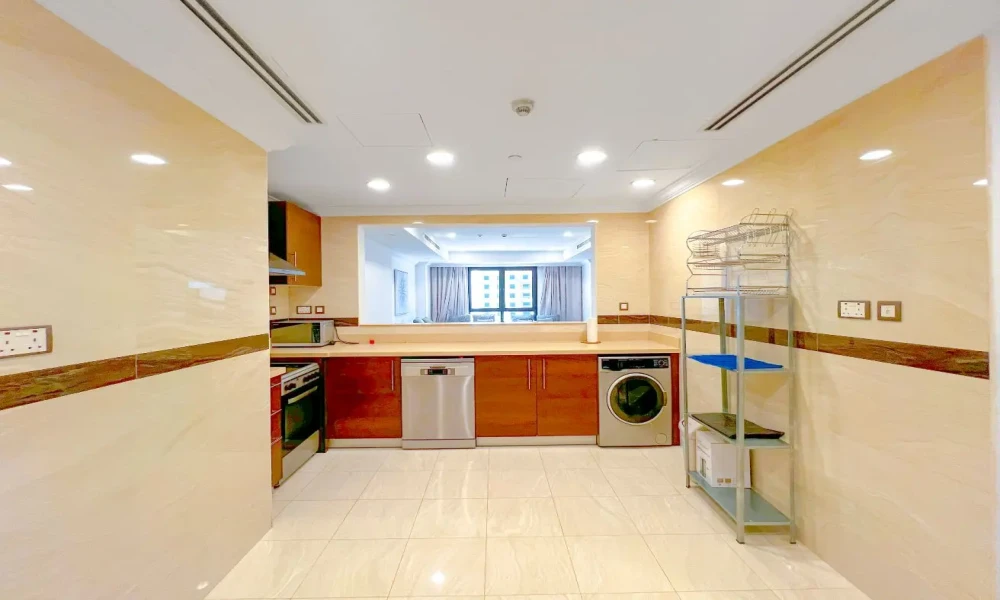 SPACIOUS 2BHK APARTMENT FOR RENT | FF| TWO BALCONY - Image 6