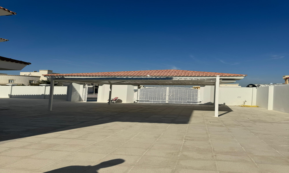 Stand-alone villa available at Thumama - Image 7